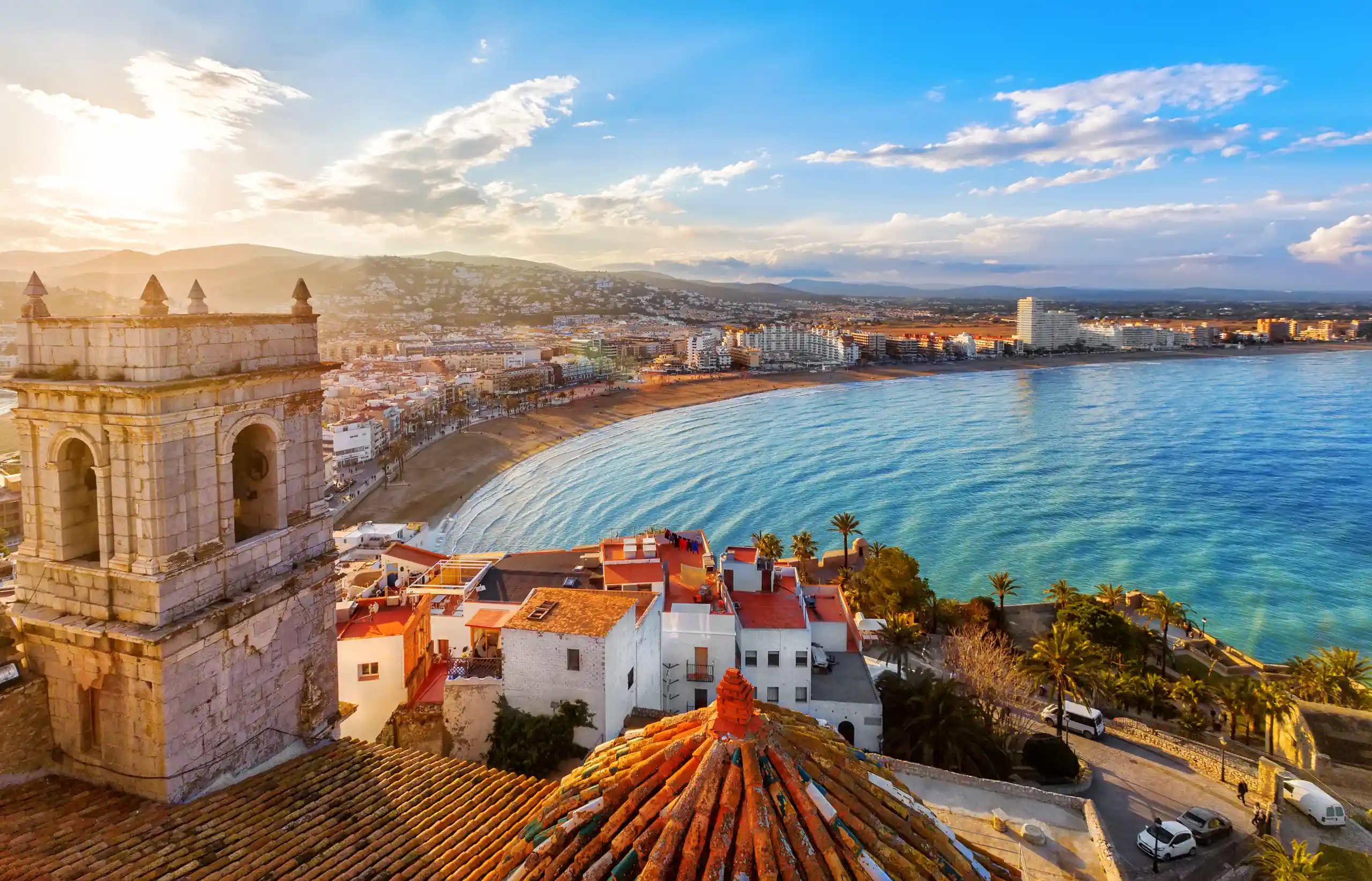 **Spain**
Spain offers sunny beaches, historic cities and lively traditions. Explore Andalusia’s whitewashed streets, Barcelona’s markets and the Costa del Sol. Visit charming villages, hike the Pyrenees, enjoy tapas and flamenco for a true Spanish experience.